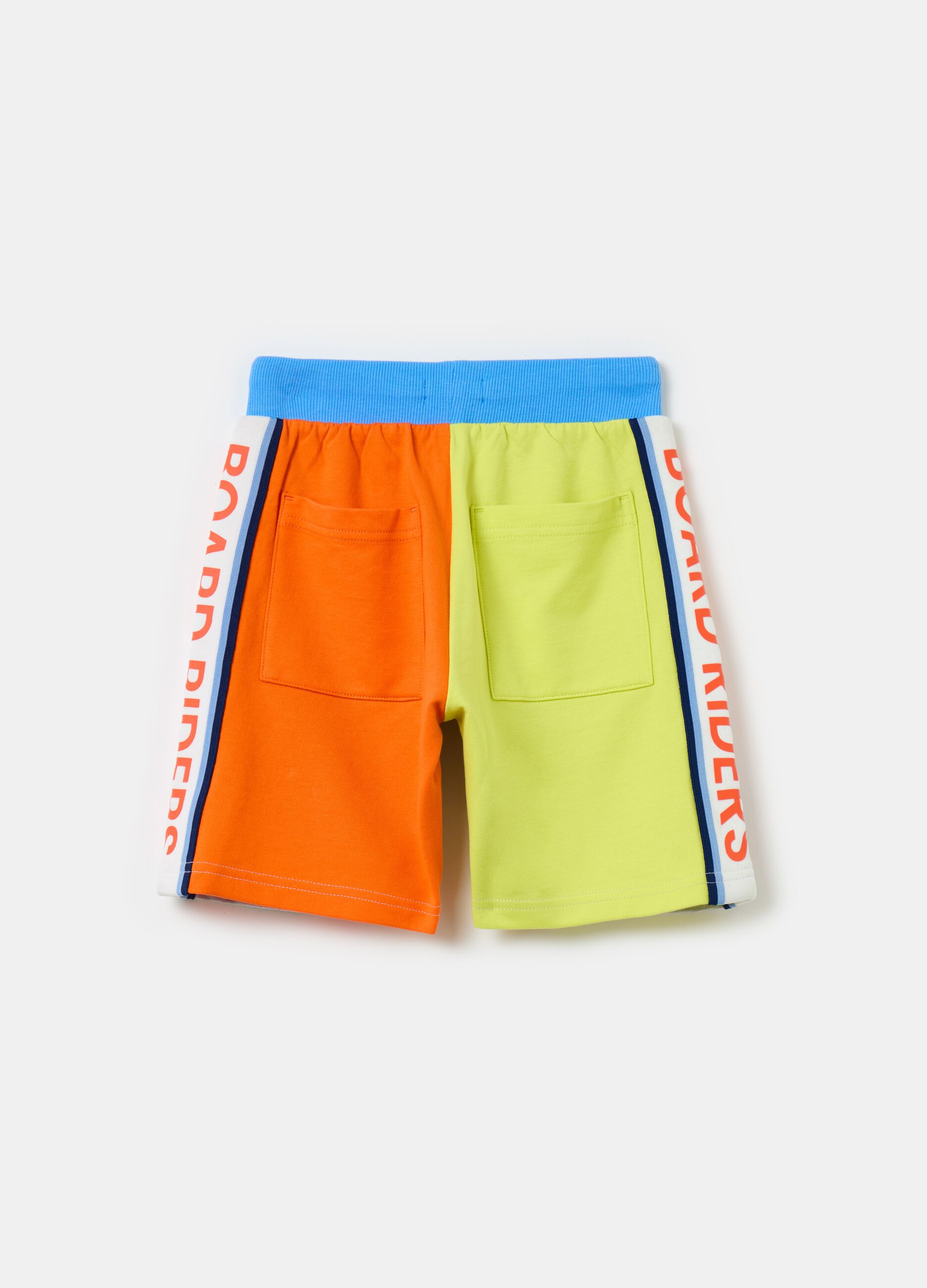 Bermuda shorts in colourblock fleece with drawstring