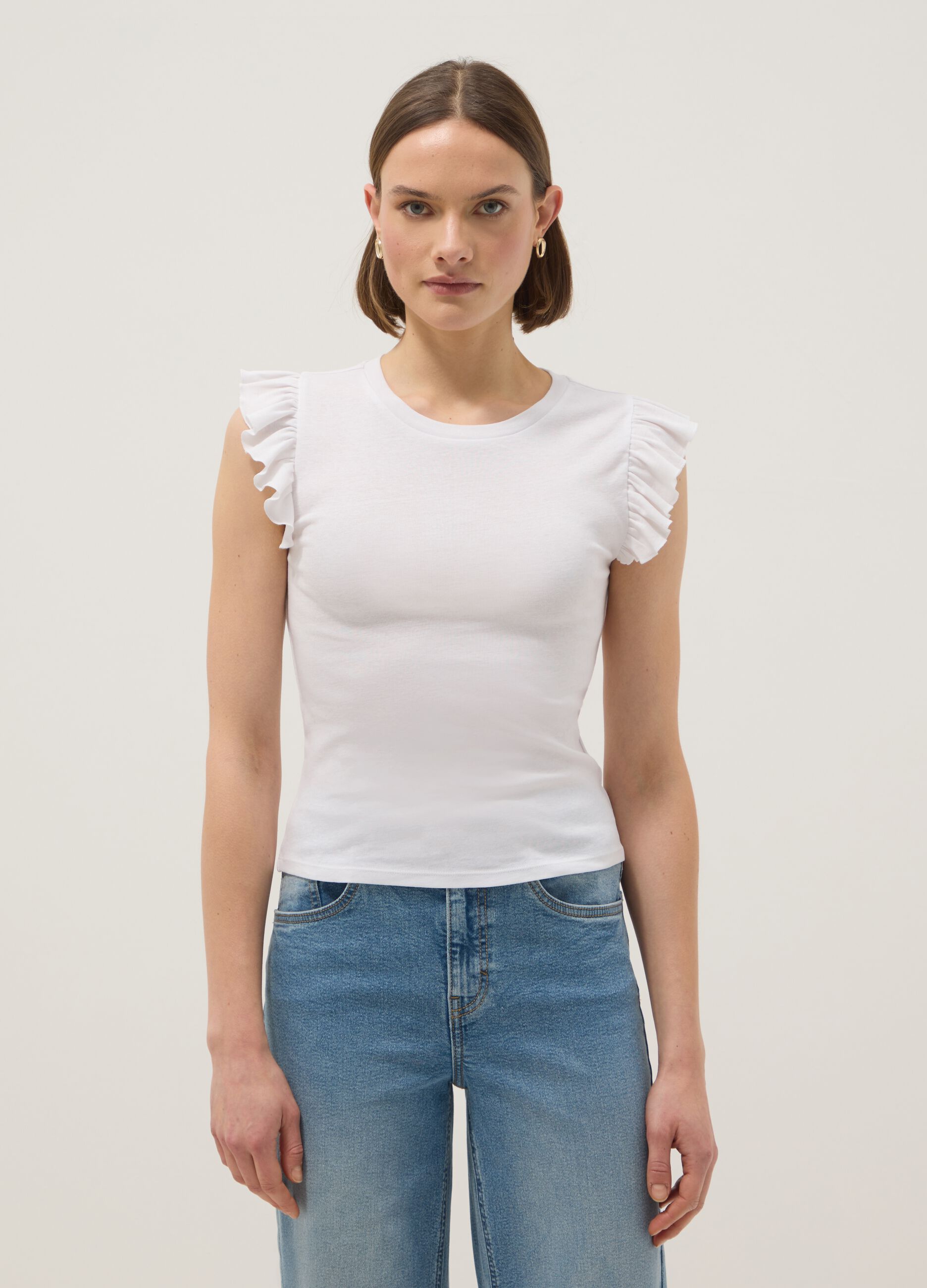 White pure cotton slim fit T-shirt with ruffles