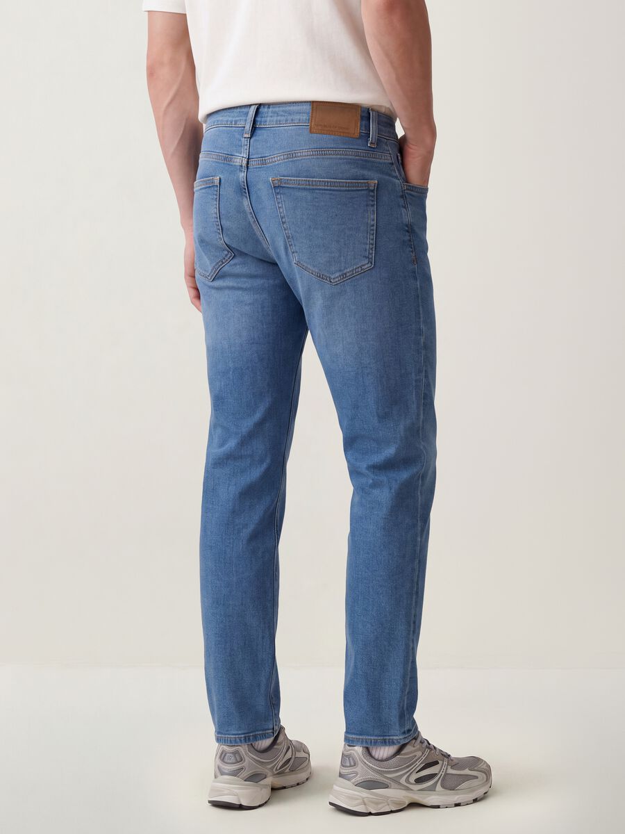 Light blue stretch cotton comfort-fit jeans_3