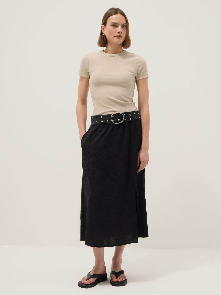 Beiges, figurbetontes T-Shirt aus elastischer Baumwolle mit kurzen &Auml;rmeln_2