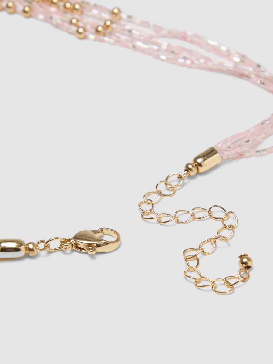 Mehrreihige Kette mit gold- und rosafarbenen Perlen_1