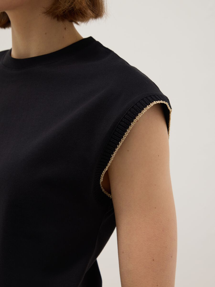 Black sleeveless pure cotton T-shirt, regular fit_3