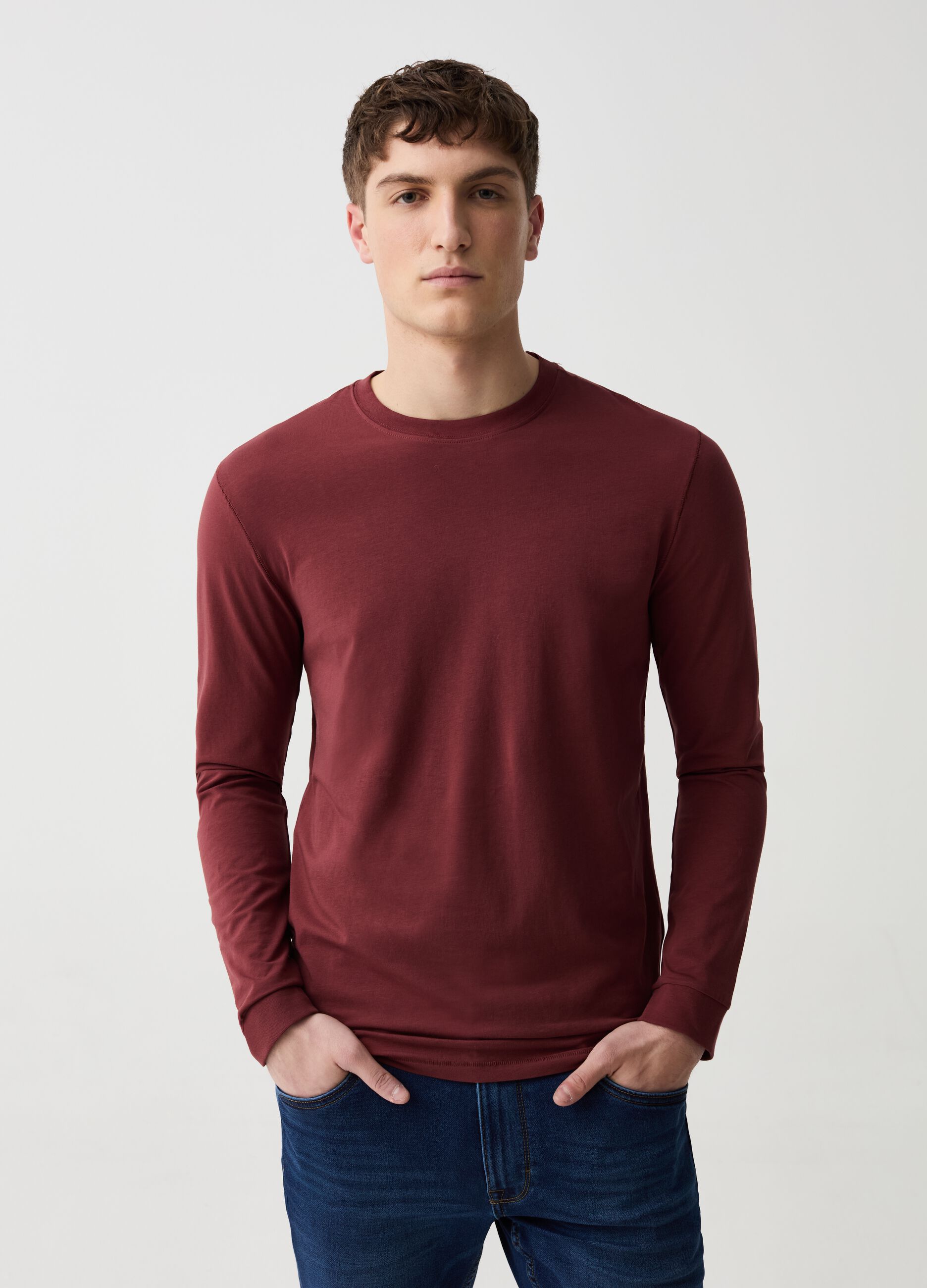 Long-sleeved T-shirt with round neck