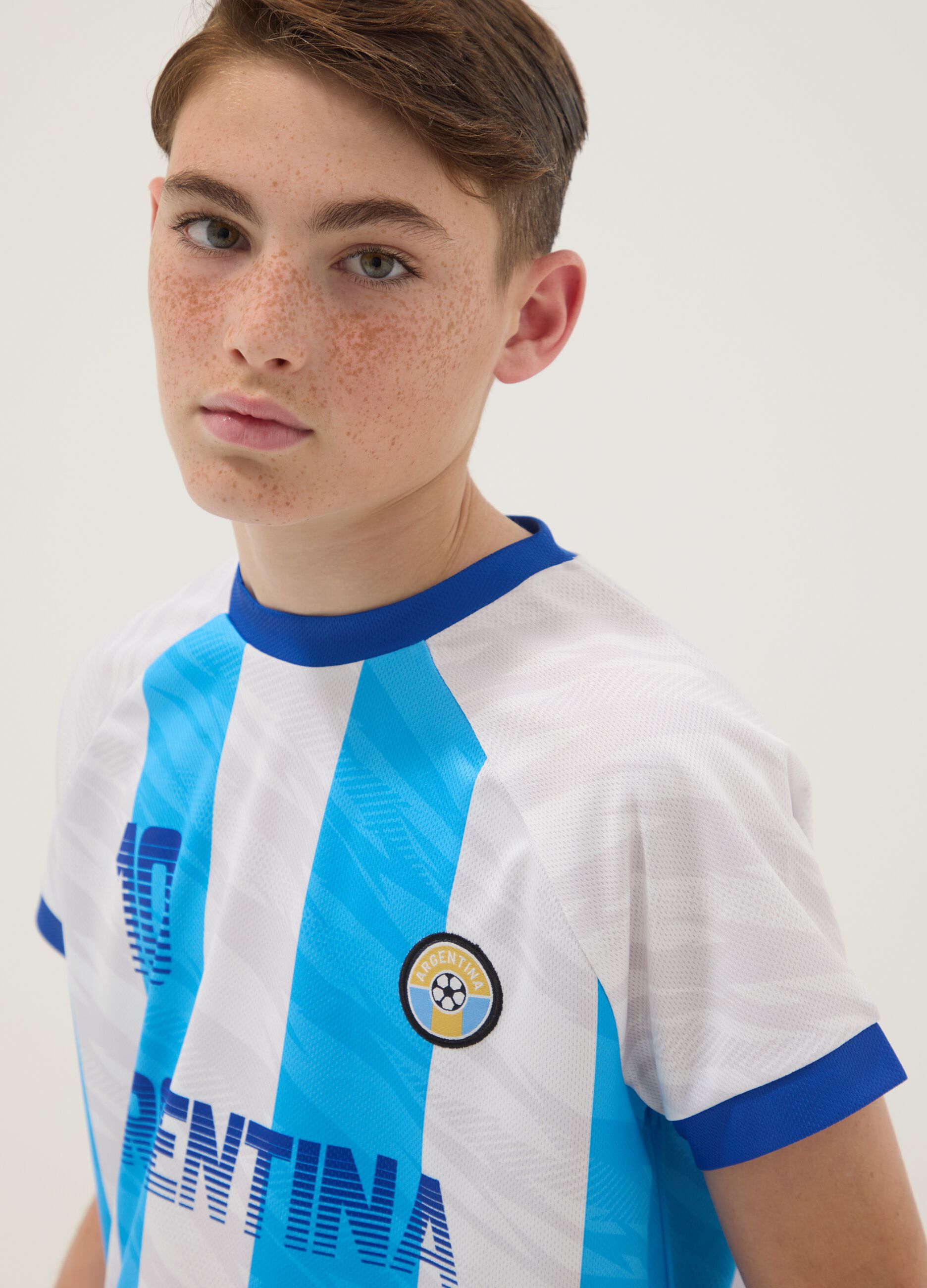 Kids&rsquo; Argentina striped T-shirt in white and sky blue, oversized fit