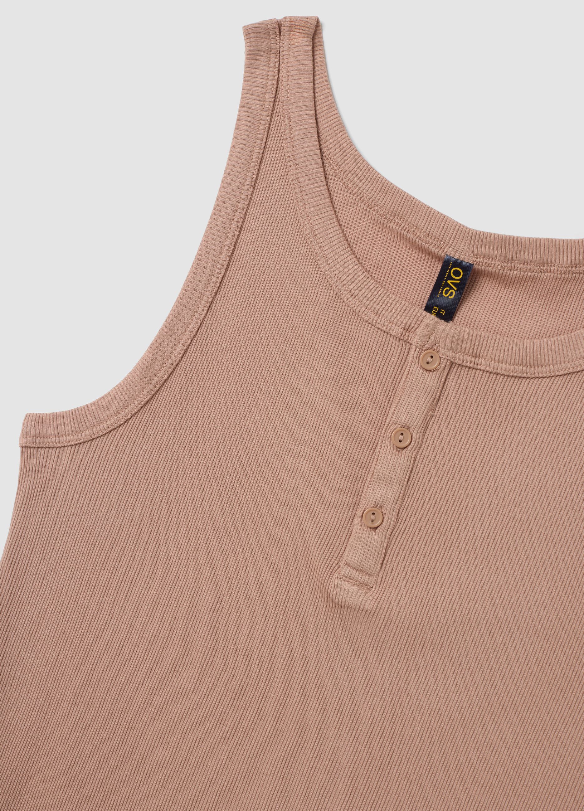 Top interior bege canelado em mistura de algod&atilde;o e viscose com decote henley