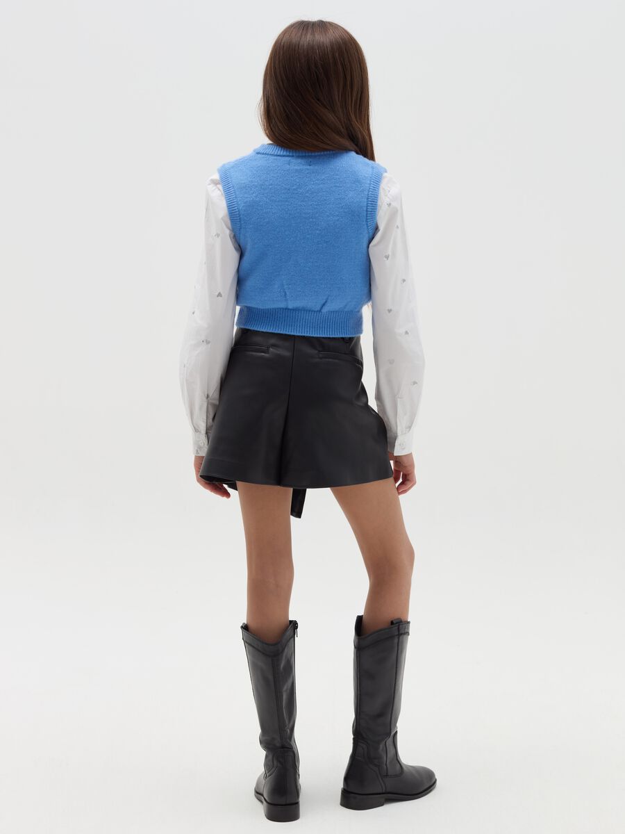 Glossy-effect skort with pockets_1