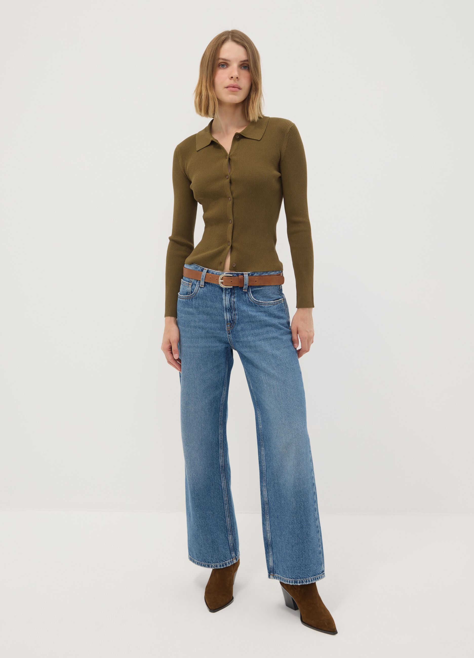 Cardigan fitted verde a coste in misto viscosa con colletto polo