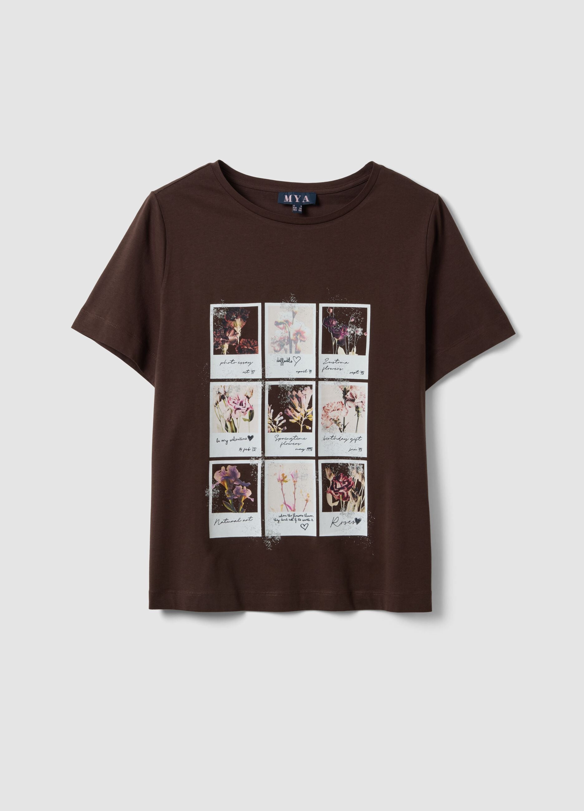&Kappa;&alpha;&phi;έ T-shirt &alpha;&pi;ό 100% &beta;&alpha;&mu;&beta;ά&kappa;&iota; &mu;&epsilon; &phi;&lambda;&omicron;&rho;ά&lambda; &tau;ύ&pi;&omega;&mu;&alpha;, &kappa;&alpha;&nu;&omicron;&nu;&iota;&kappa;ή &epsilon;&phi;&alpha;&rho;&mu;&omicron;&gamma;ή