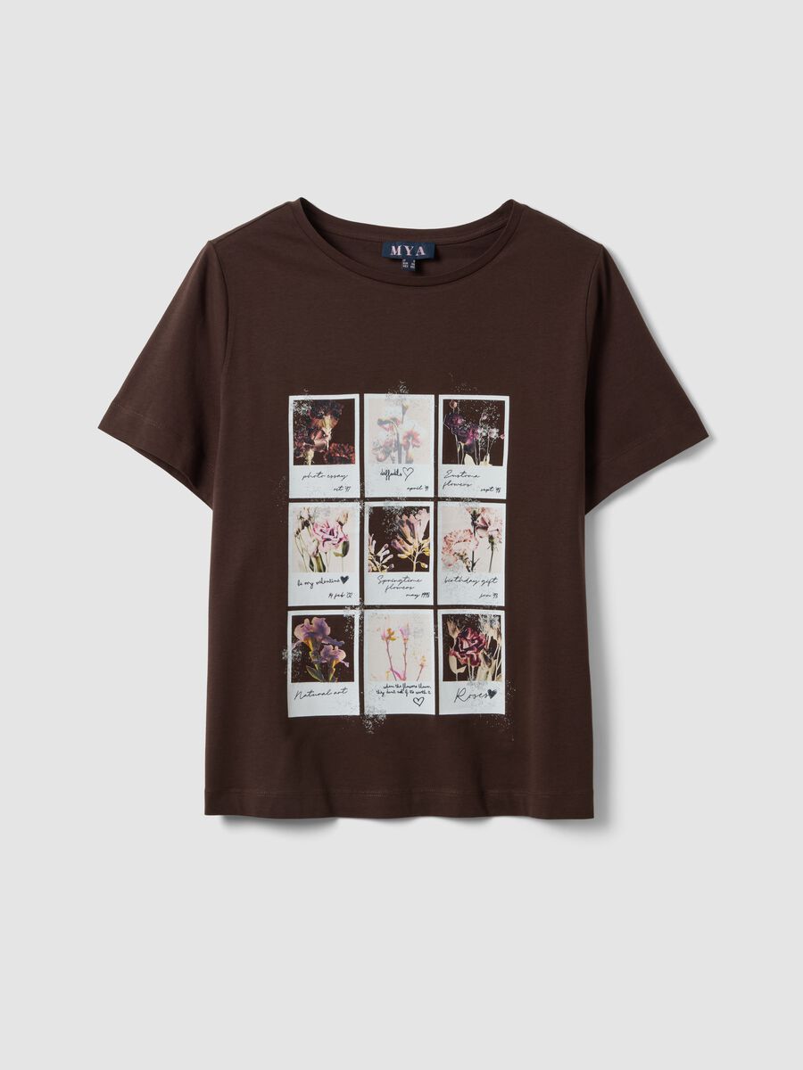Braunes T-Shirt aus reiner Baumwolle mit Blumenprint, Regular Fit_0