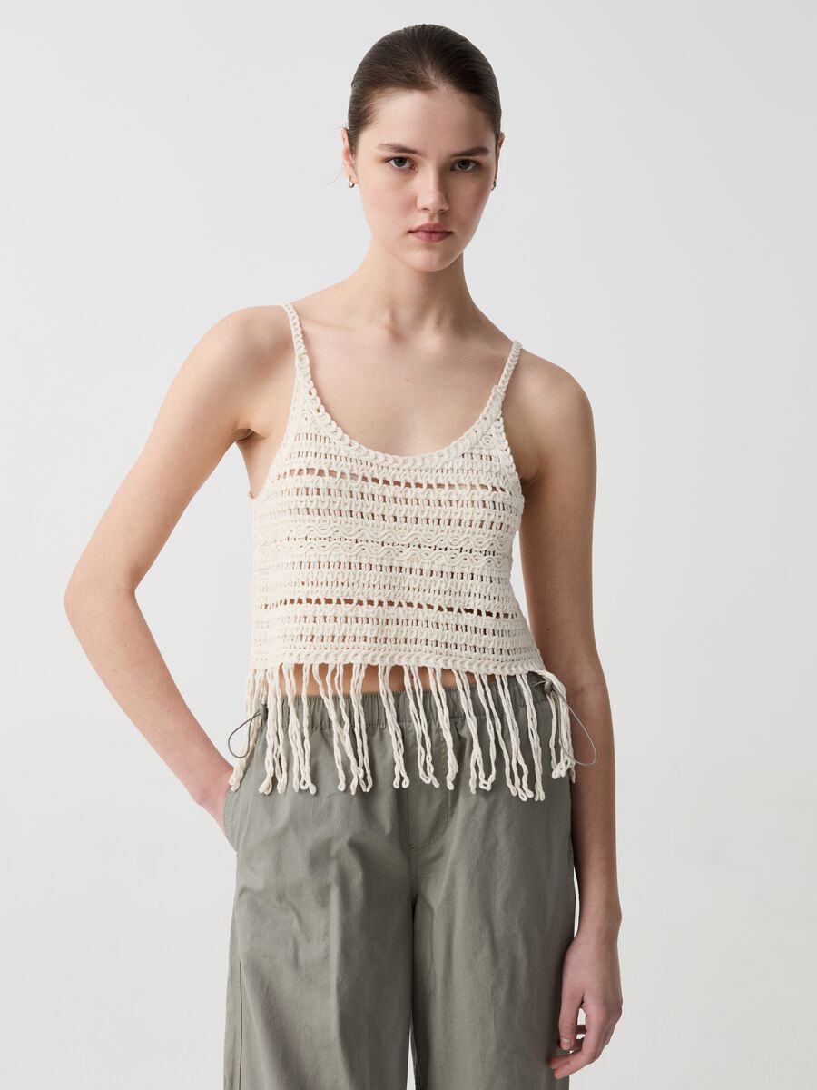 Crochet crop top with fringes_1