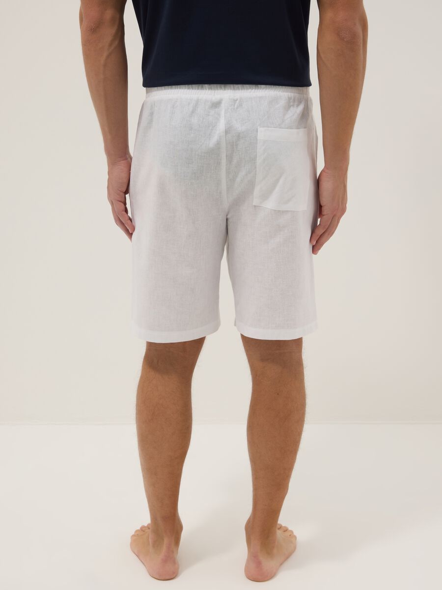 White cotton and linen blend pyjama shorts, regular fit_2