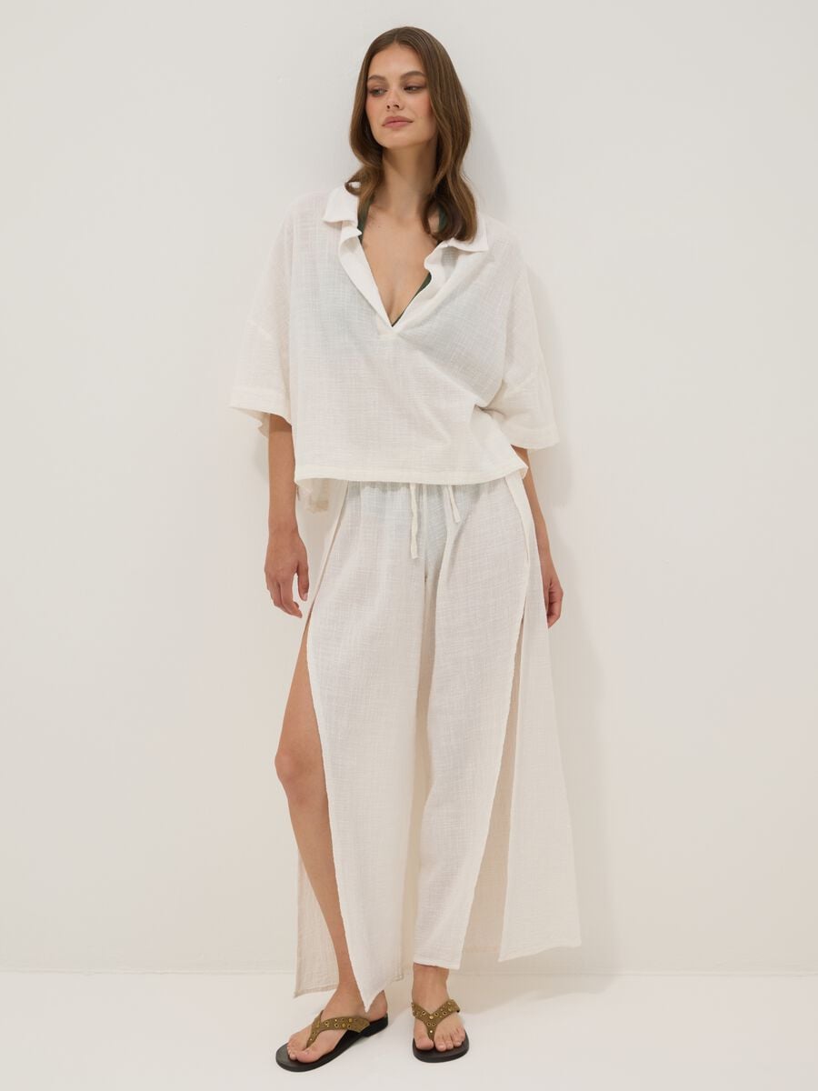 Short white pure cotton kaftan with V-neck_0