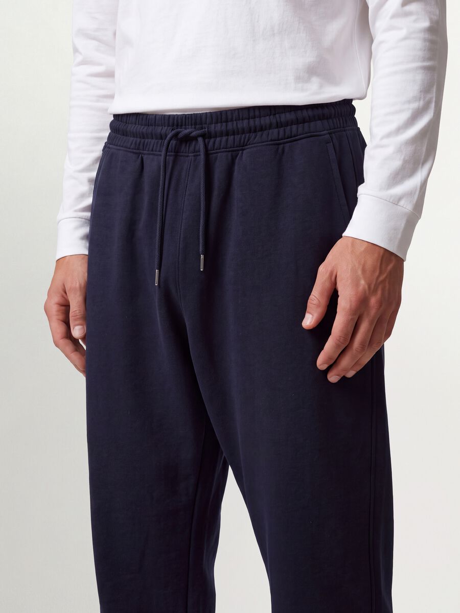 Blue cotton-blend joggers with cuffed hem and drawstring_2