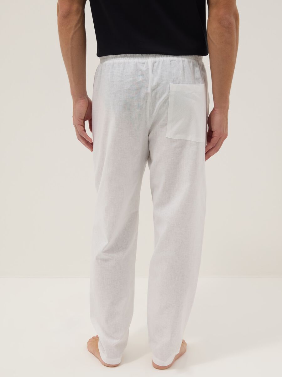 White cotton-linen blend pyjama trousers with relaxed fit_2