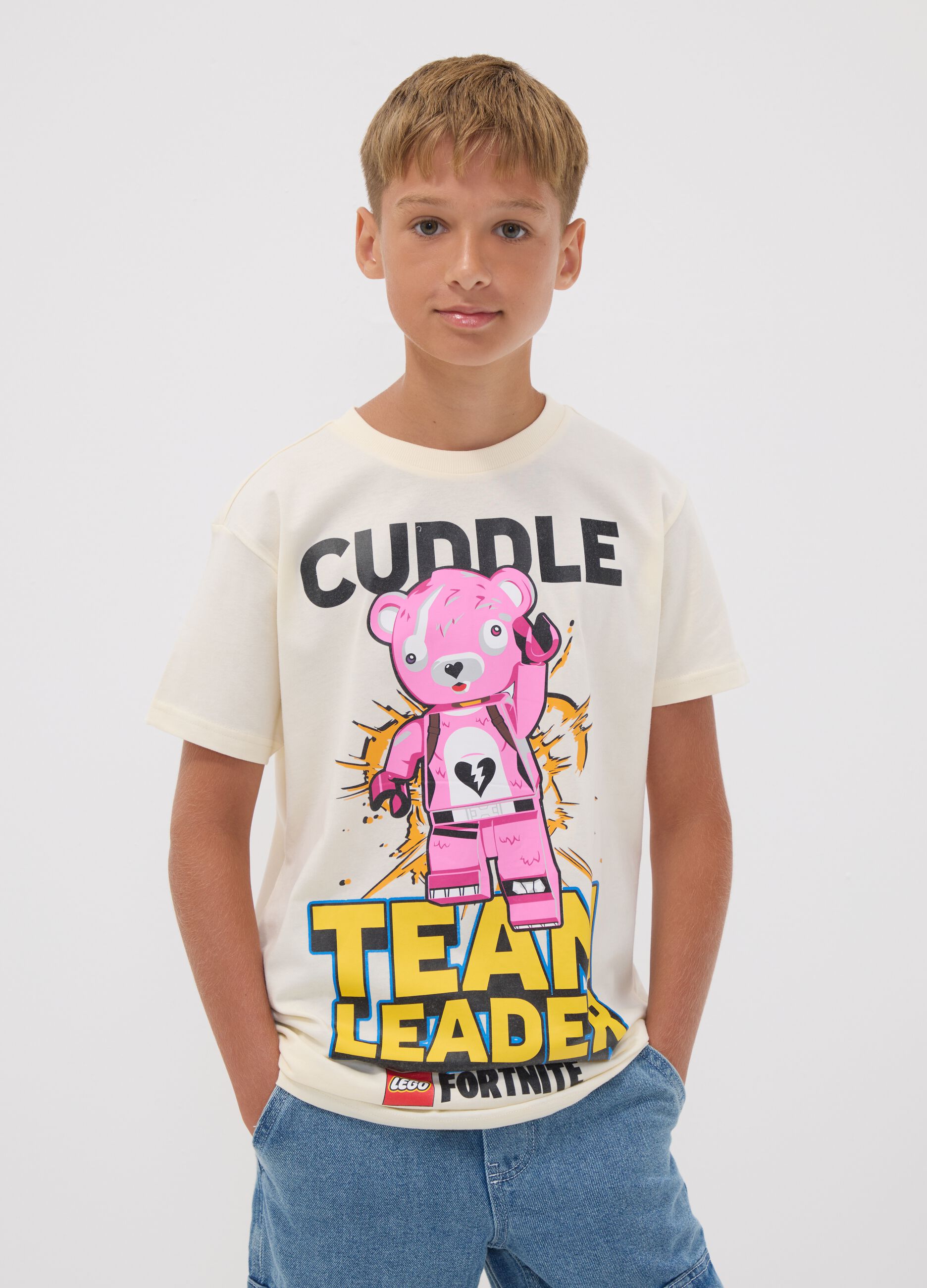 T-shirt bege infantil em algod&atilde;o puro regular fit com estampas