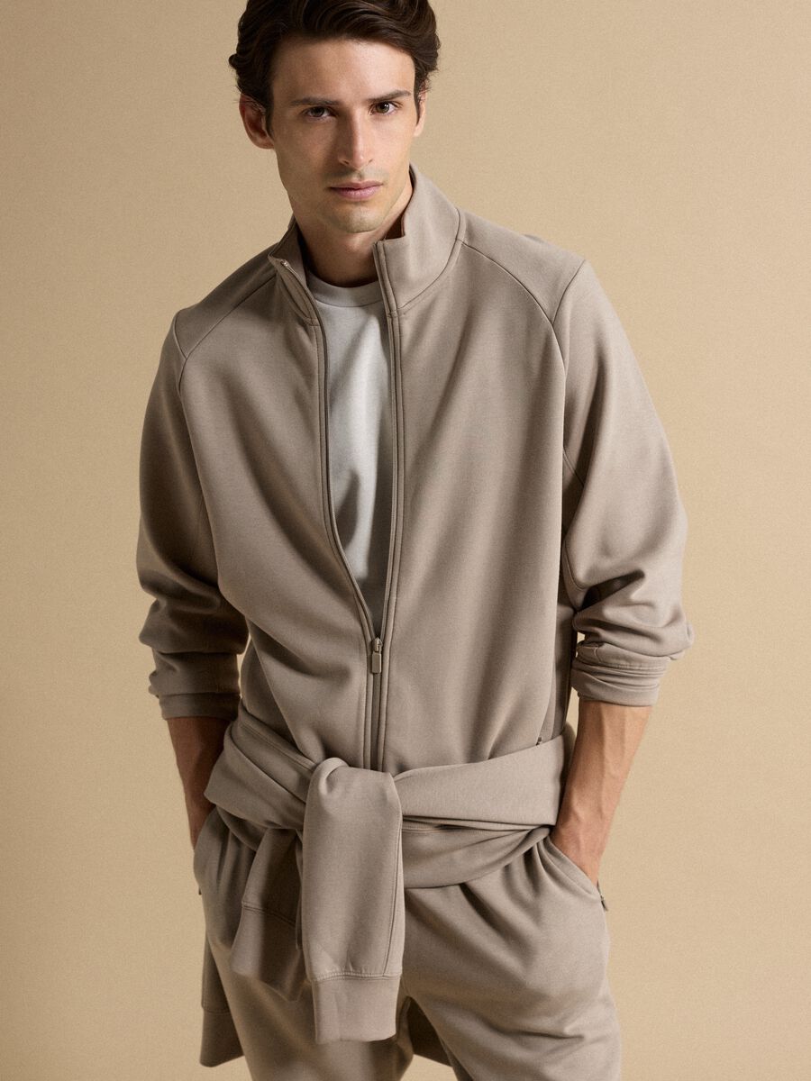 Full-zip beige con colletto in tessuto elasticizzato Easy Dry regular fit_0