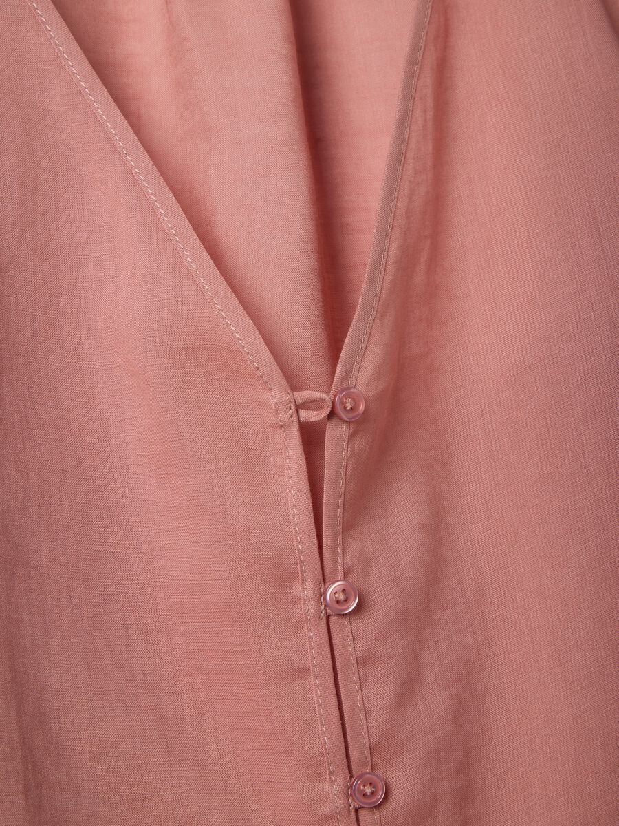 Camisa rosa em mistura de rami e lyocell com decote em V, corte regular_5