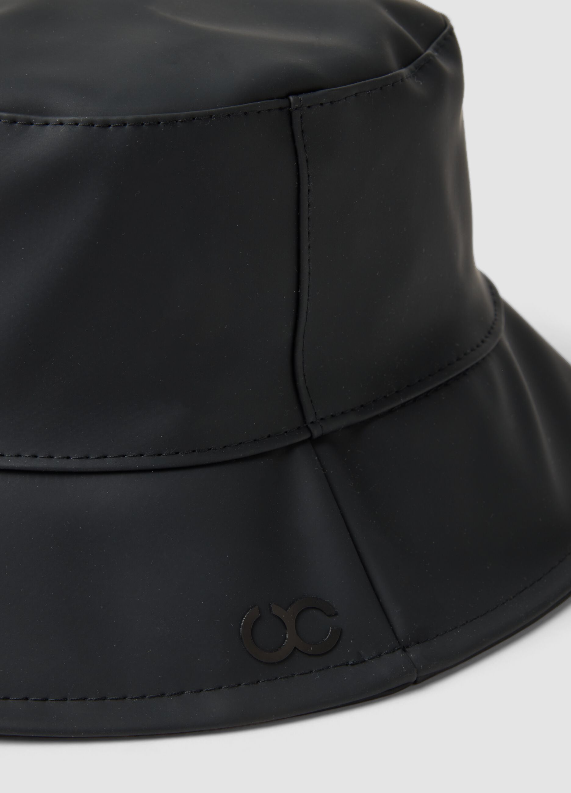 Chap&eacute;u bucket preto