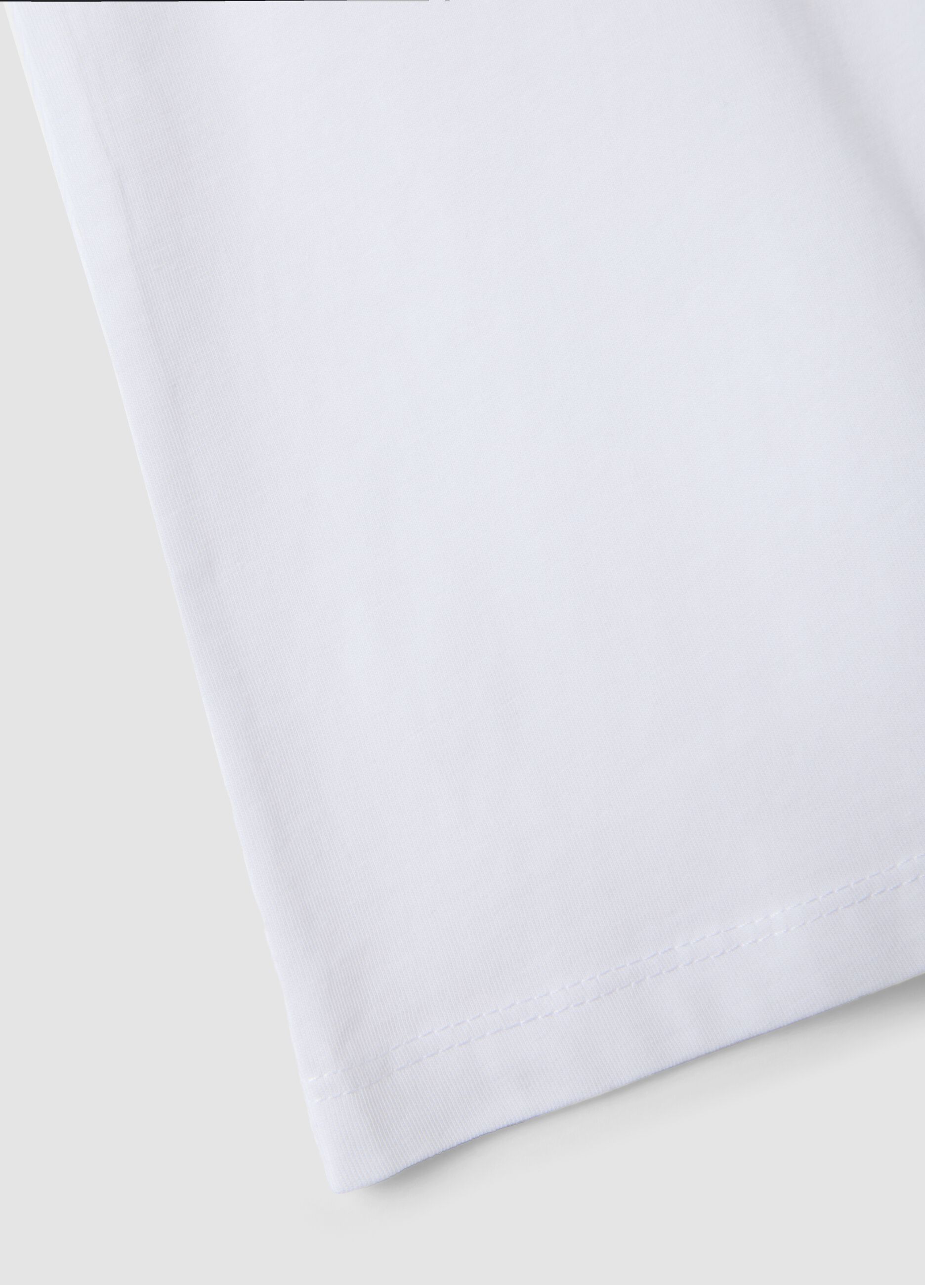 White pure cotton girls&rsquo; regular-fit tank top with ruffles