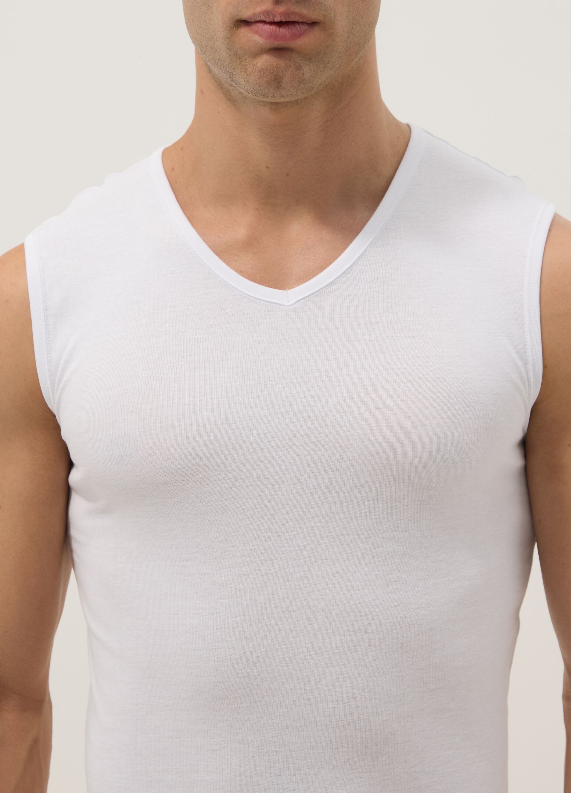 White pure cotton regular fit vest with wide straps