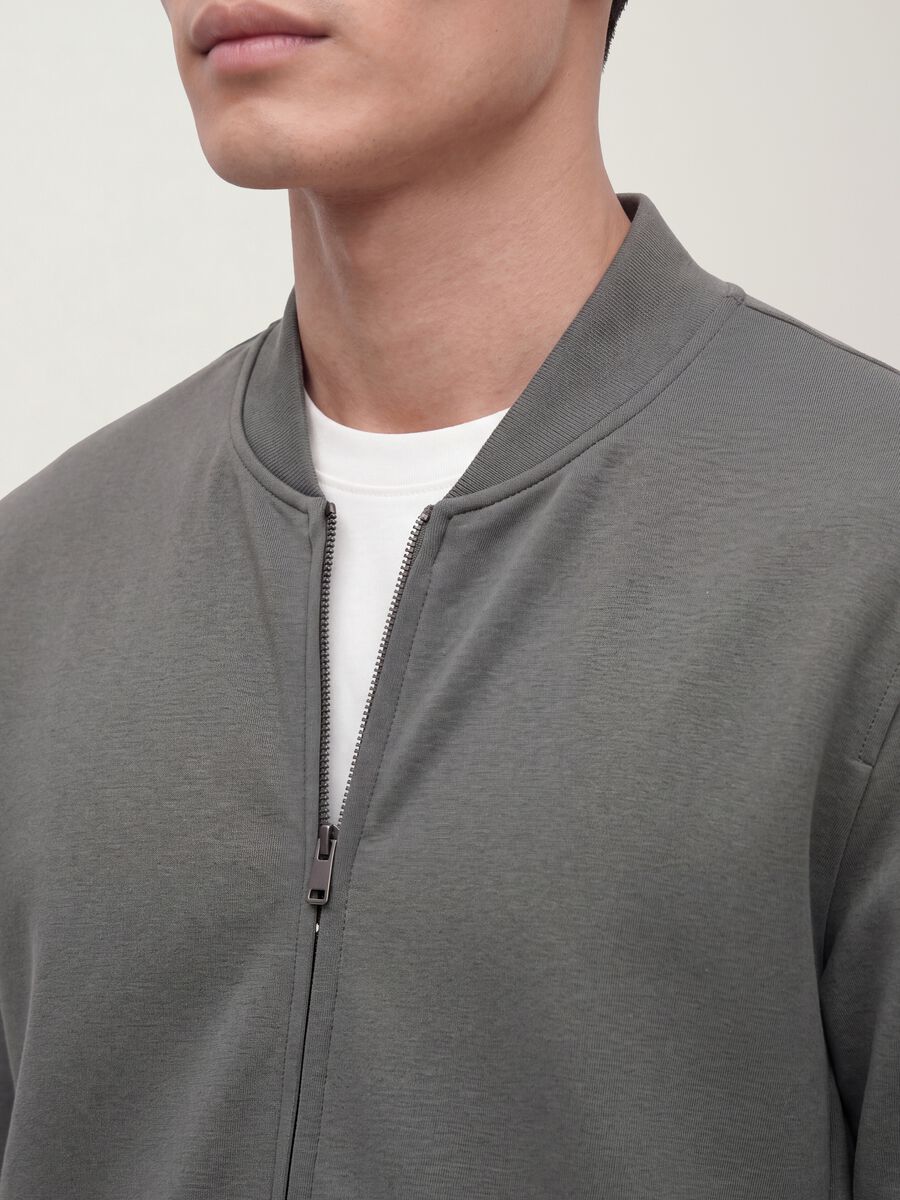 Grey full-zip piqu&eacute; sweatshirt in stretch fabric with ribbed collar_2