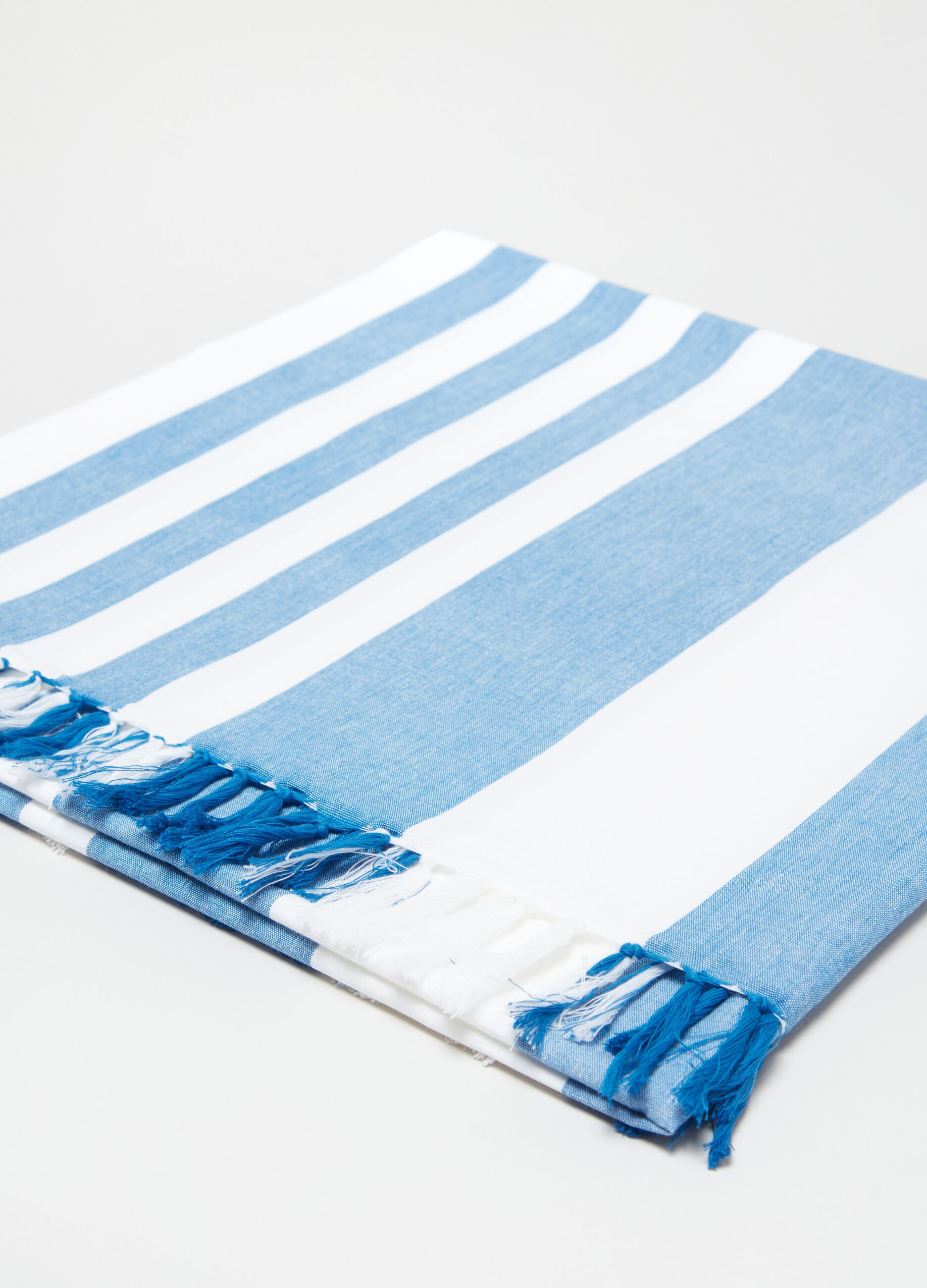 Striped beach towel in cotton