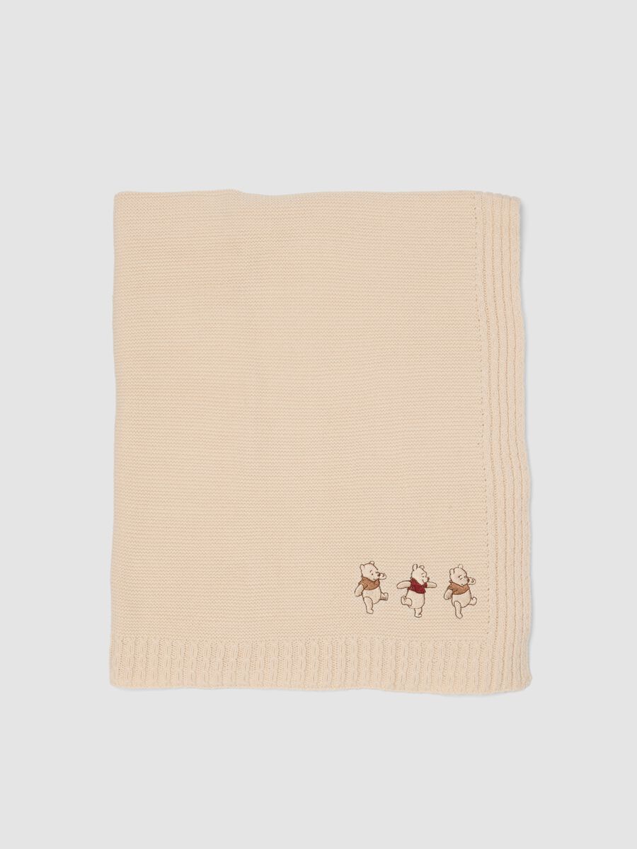 Beige organic cotton baby blanket with Winnie the Pooh embroidery_0