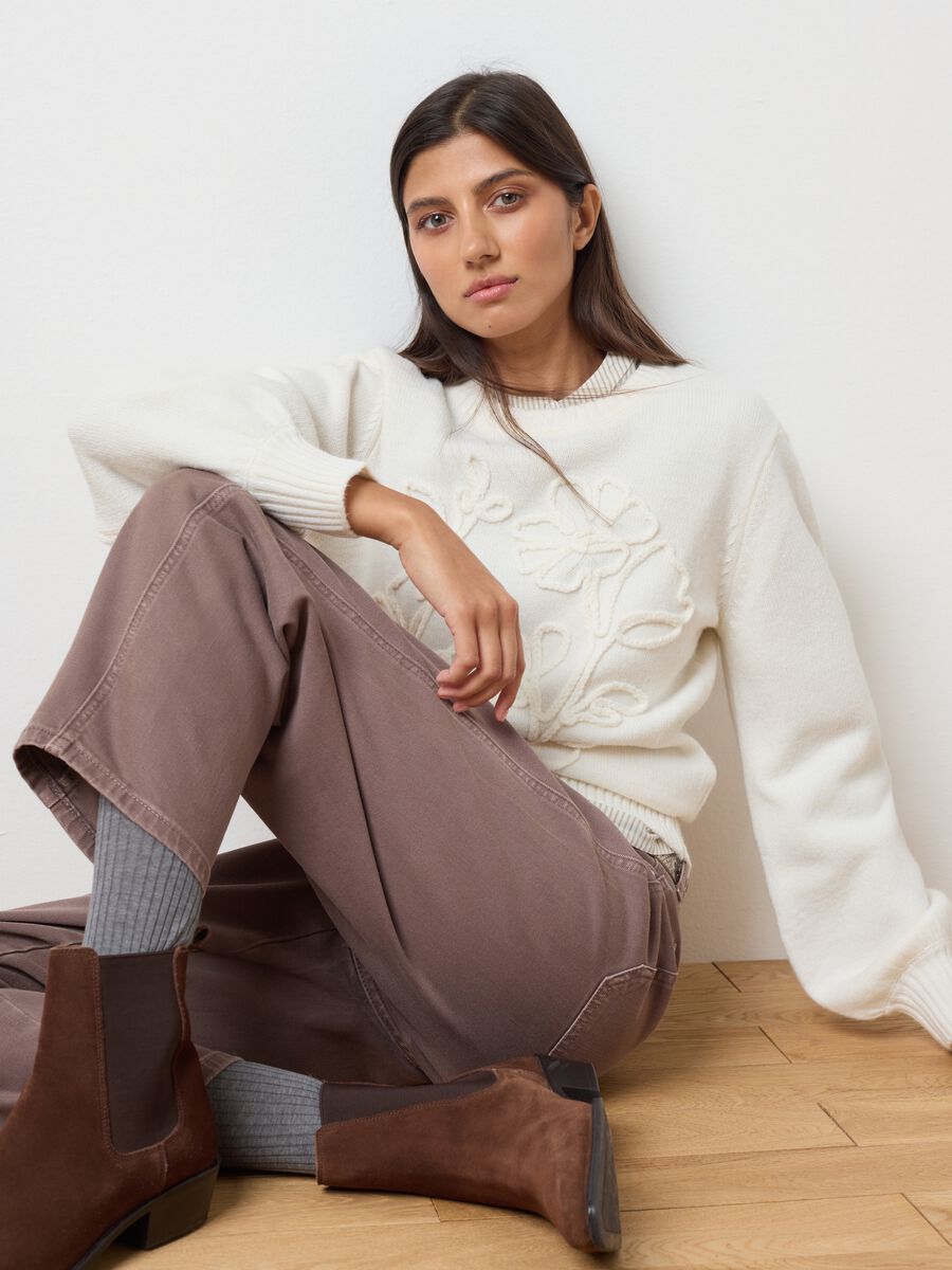 White Sweater with Embroidery_0