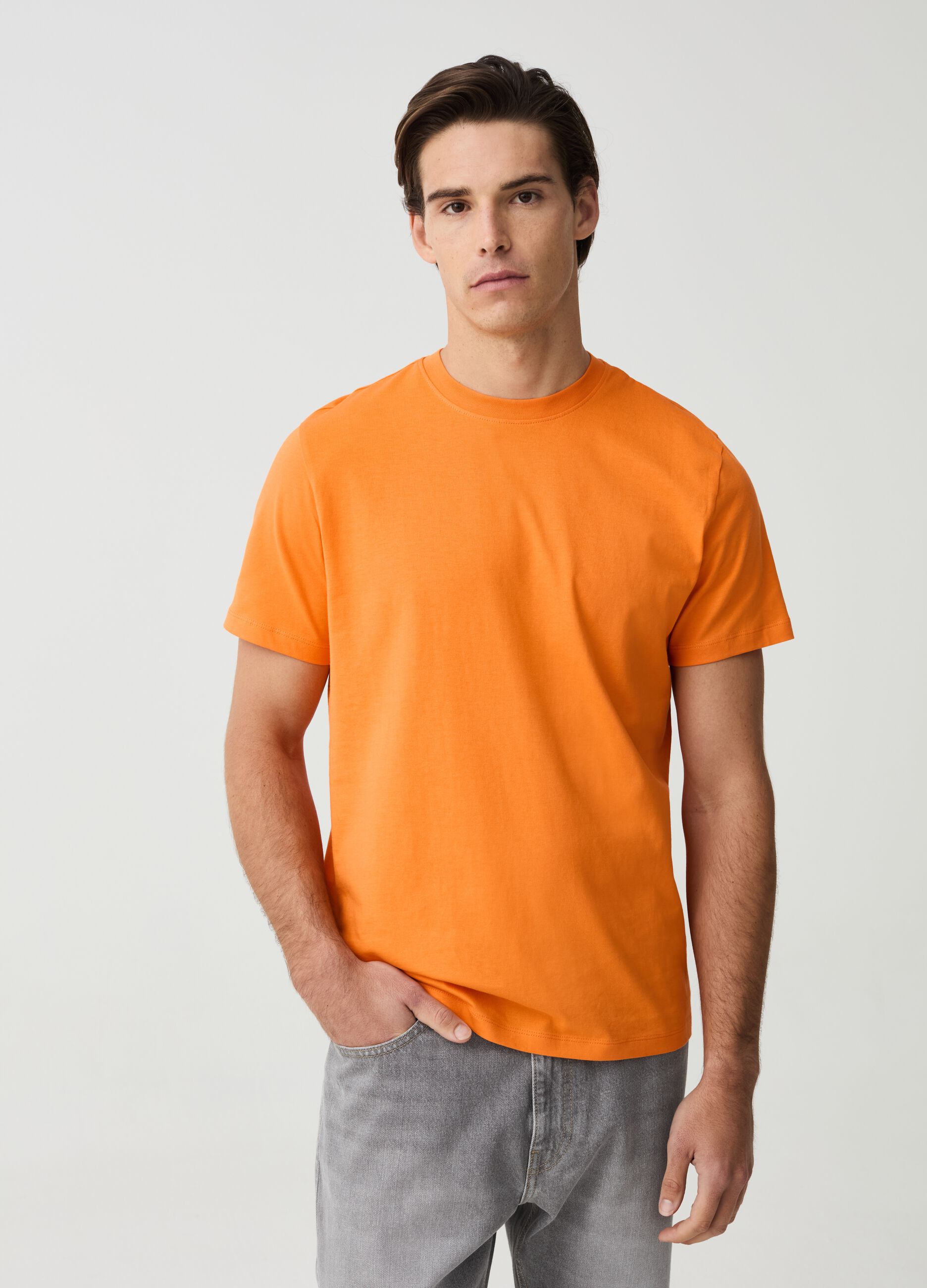 Camiseta cuello redondo de algodón orgánico