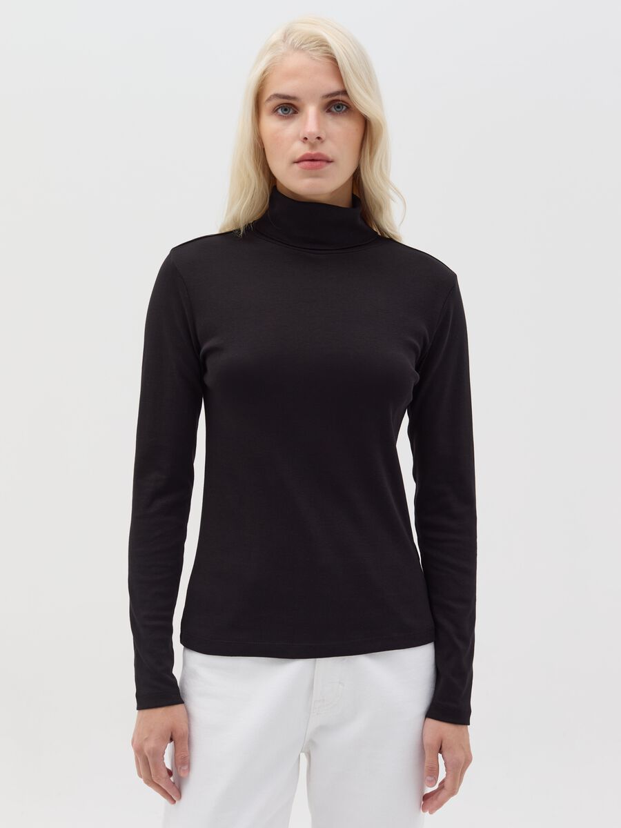 Long-sleeved T-shirt with high neck_0
