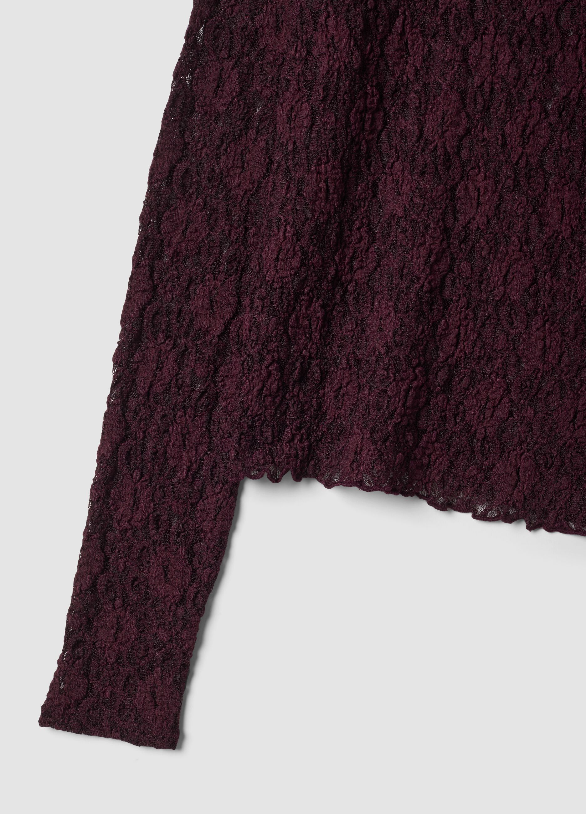 Purple perforated stretch T-shirt with raised collar