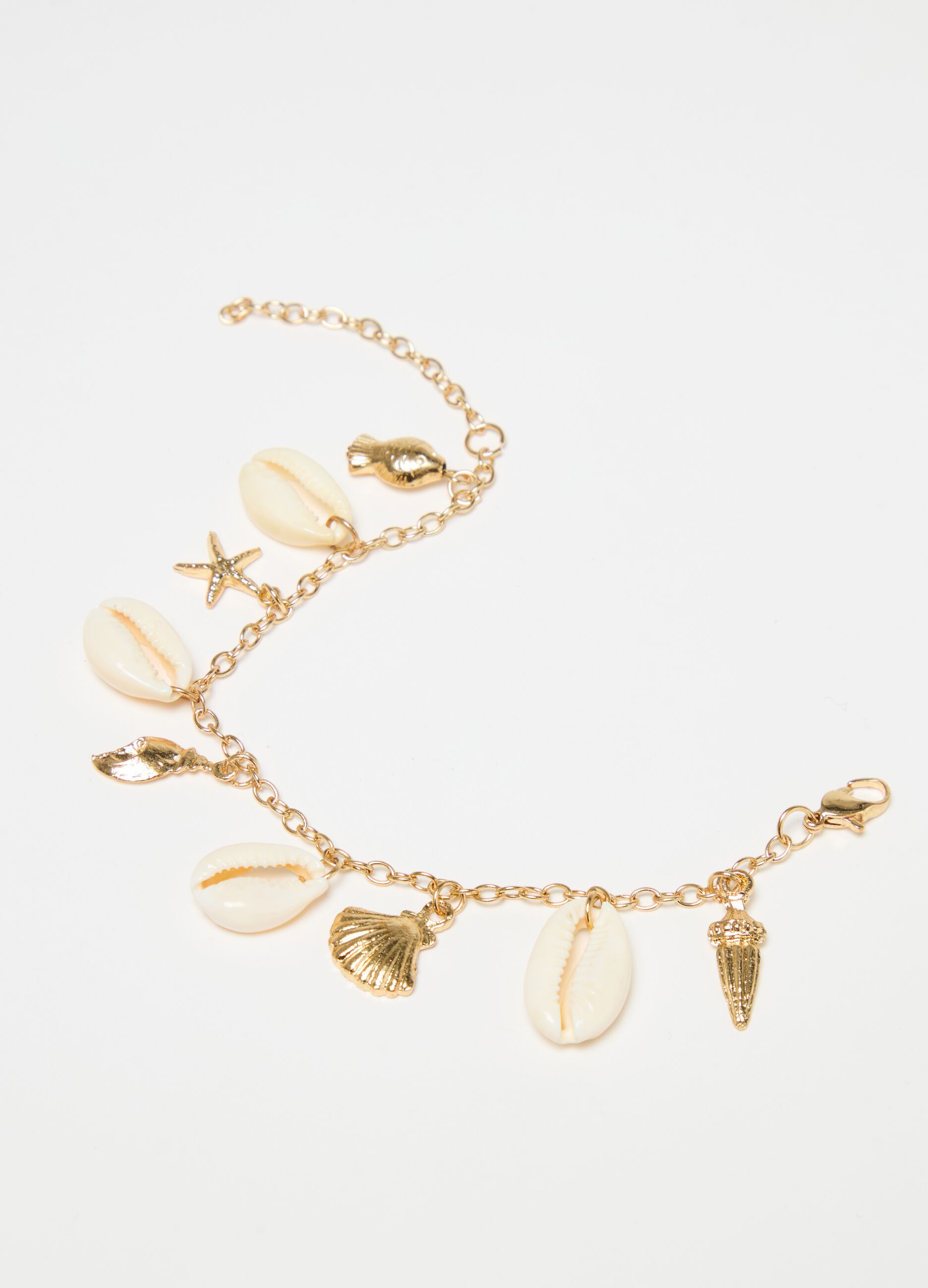 Bracelet with shells and sea pendants