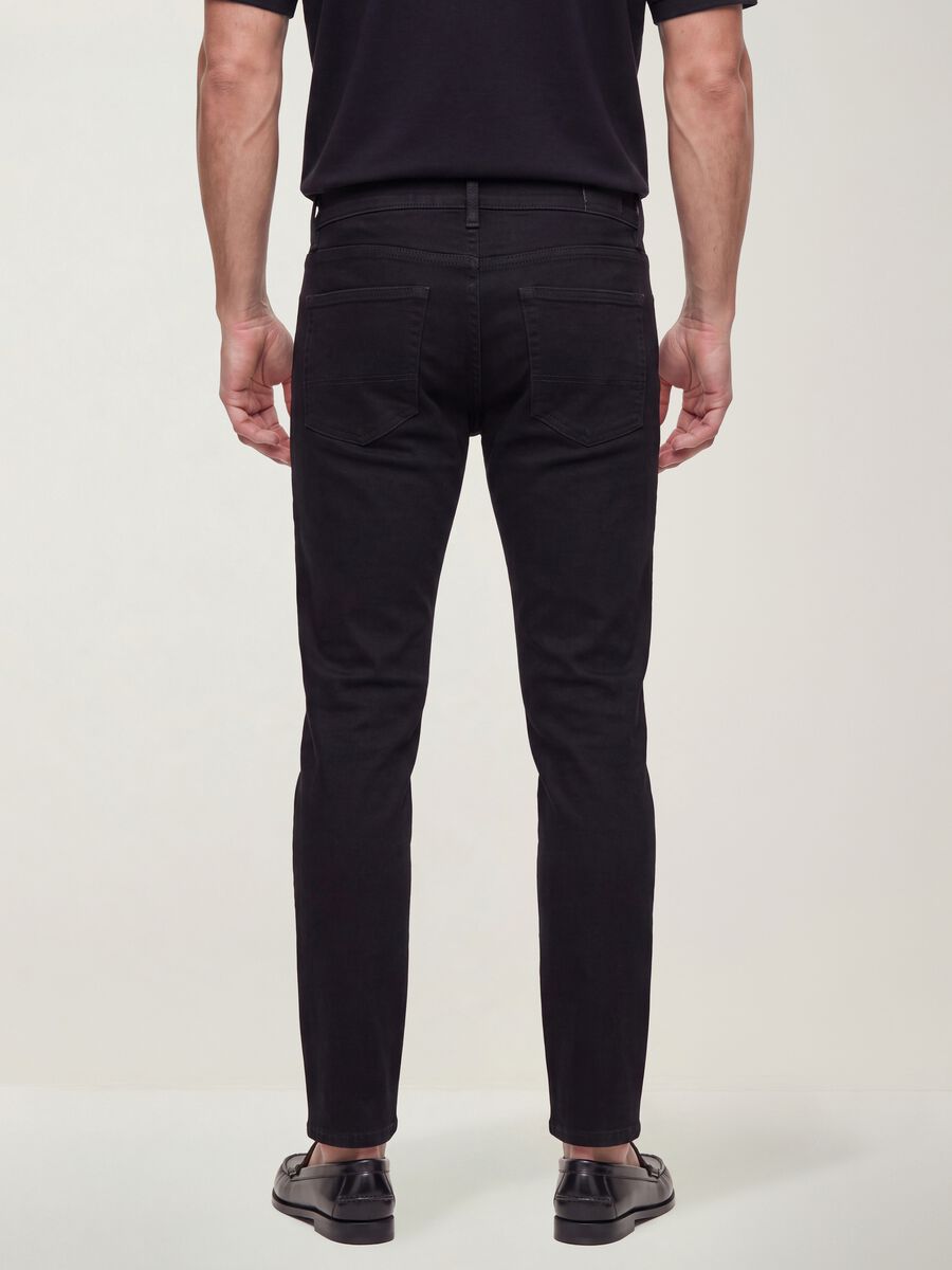 &Mu;&alpha;ύ&rho;&omicron; slim fit &tau;&zeta;&iota;&nu; &alpha;&pi;ό &epsilon;&lambda;&alpha;&sigma;&tau;&iota;&kappa;ό &beta;&alpha;&mu;&beta;ά&kappa;&iota;_1