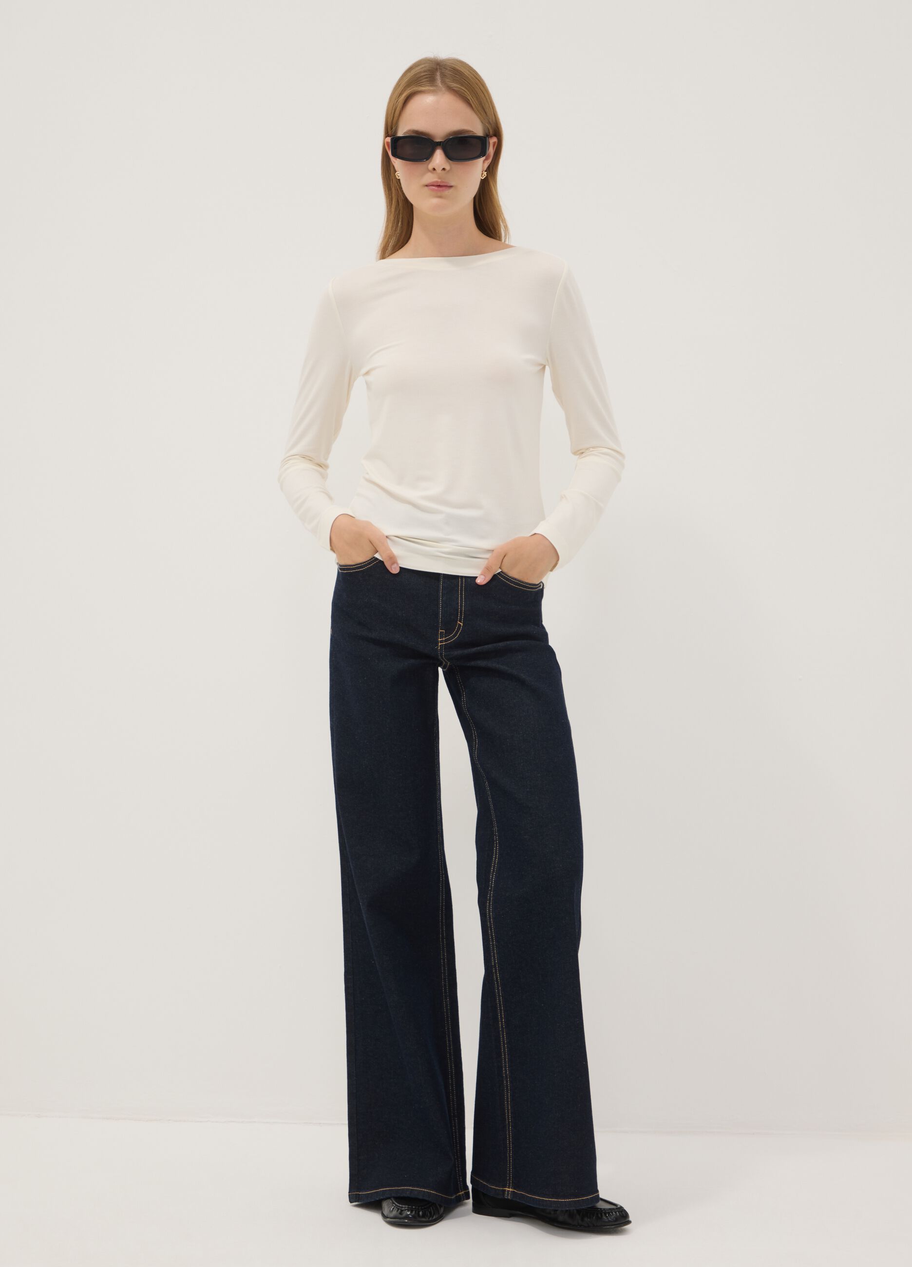 Blue wide-leg jeans in stretch cotton