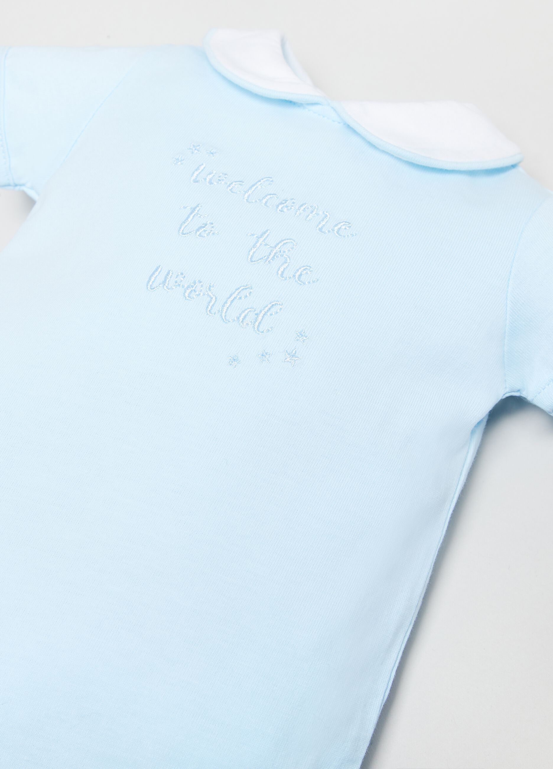 Cotton bodysuit with embroidered lettering_1