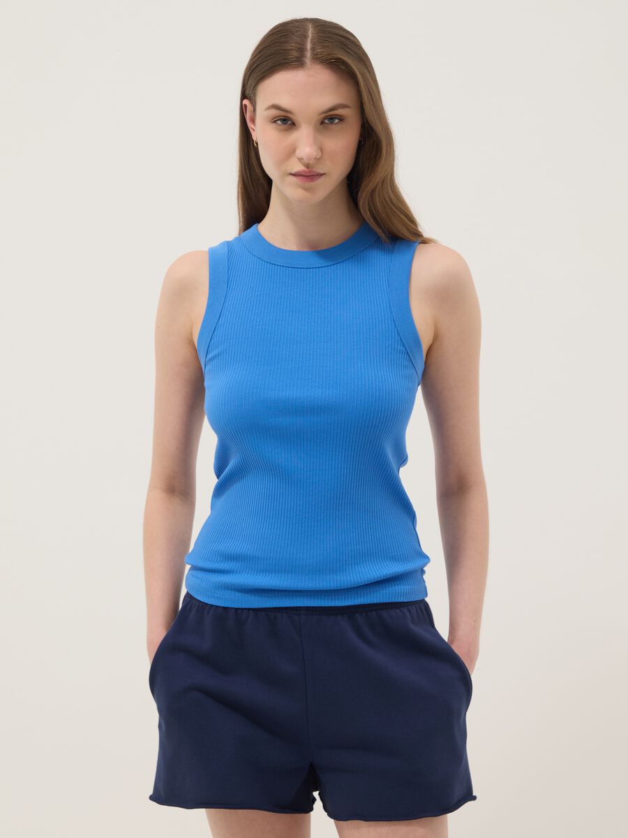 Blaues, figurbetontes Tanktop aus geripptem Stretch-Baumwollstoff_3