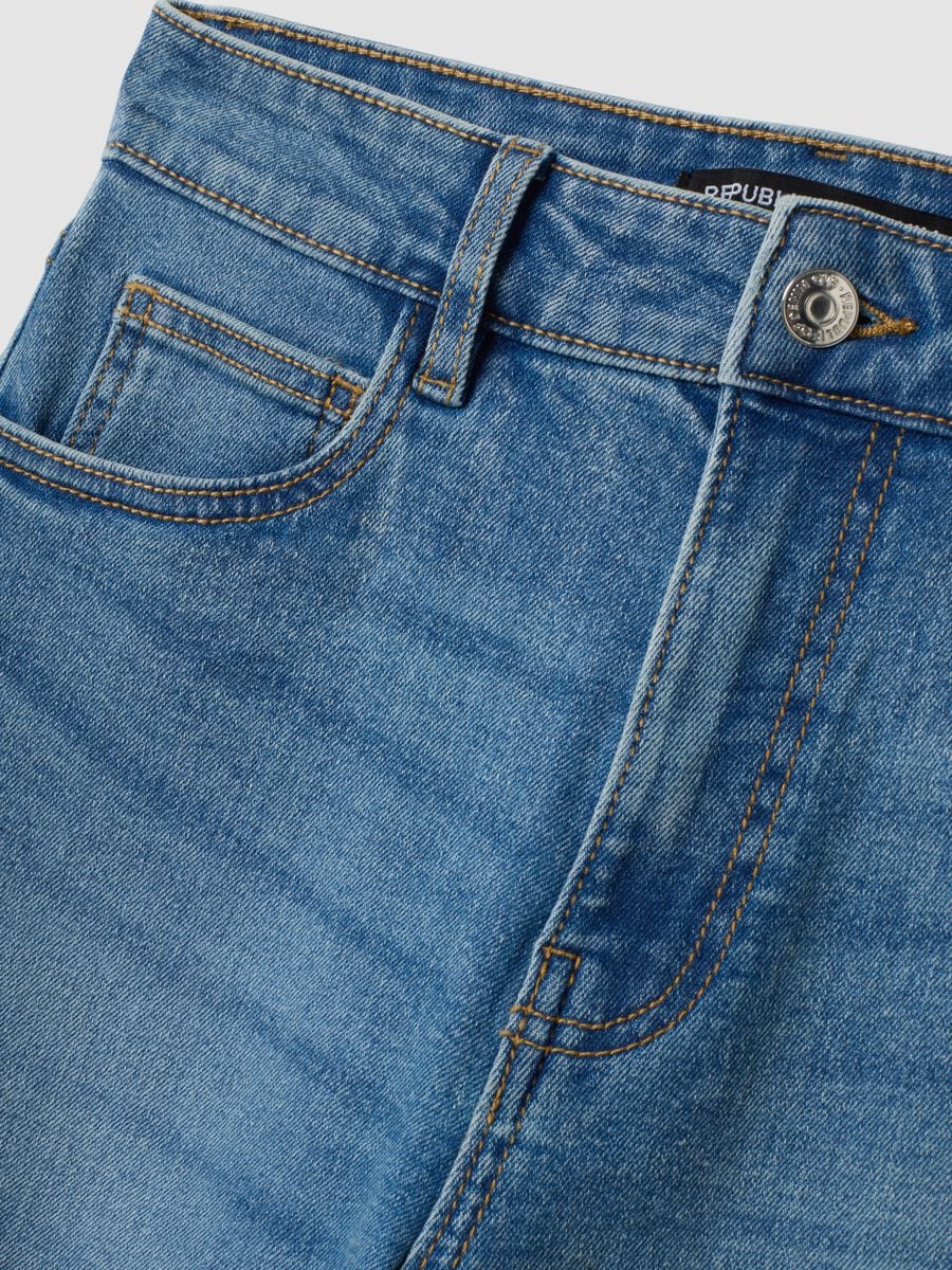 &Alpha;&nu;&omicron;&iota;&chi;&tau;ό &mu;&pi;&lambda;&epsilon; cropped slim-fit &tau;&zeta;&iota;&nu; &alpha;&pi;ό &epsilon;&lambda;&alpha;&sigma;&tau;&iota;&kappa;ό &beta;&alpha;&mu;&beta;ά&kappa;&iota; &kappa;&alpha;&iota; &beta;&iota;&sigma;&kappa;ό&zeta;&eta;_5