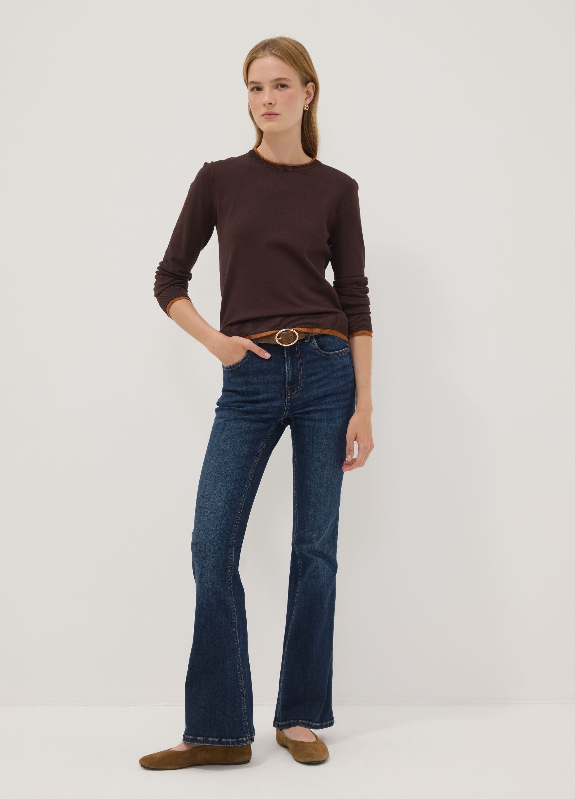 Brauner Pullover aus Viskosemix mit langen &Auml;rmeln