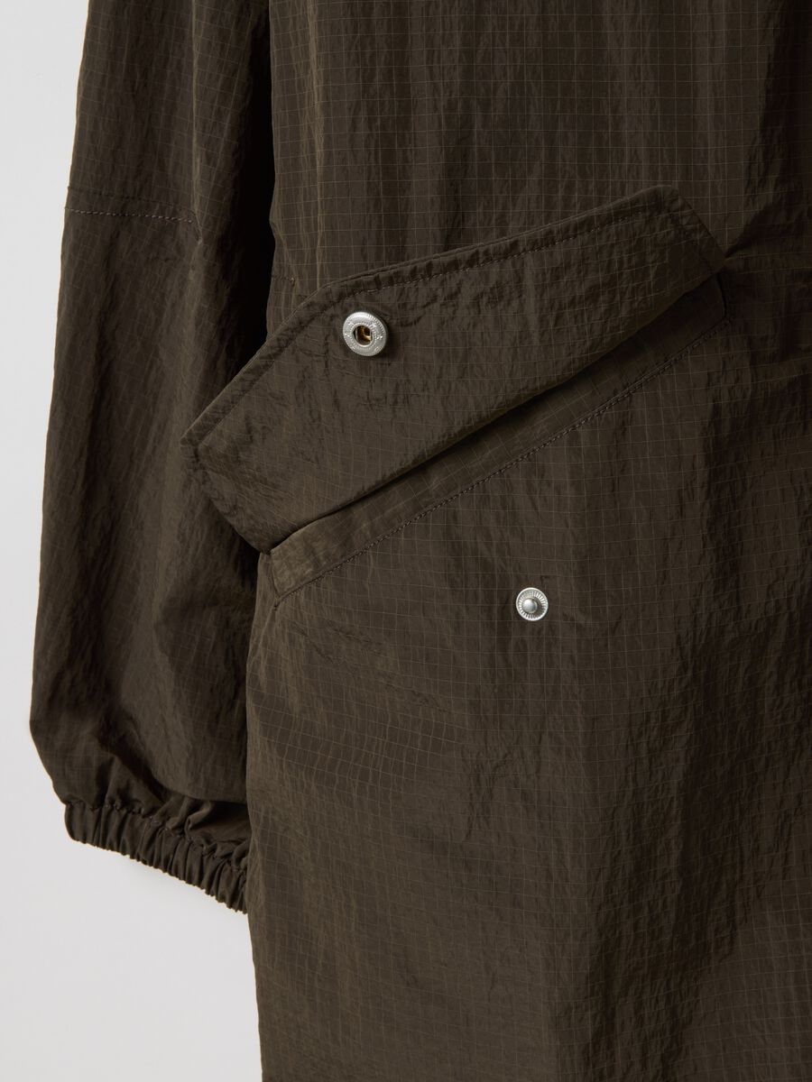 Giacca parka marrone regular fit con zip completa e cappuccio_1