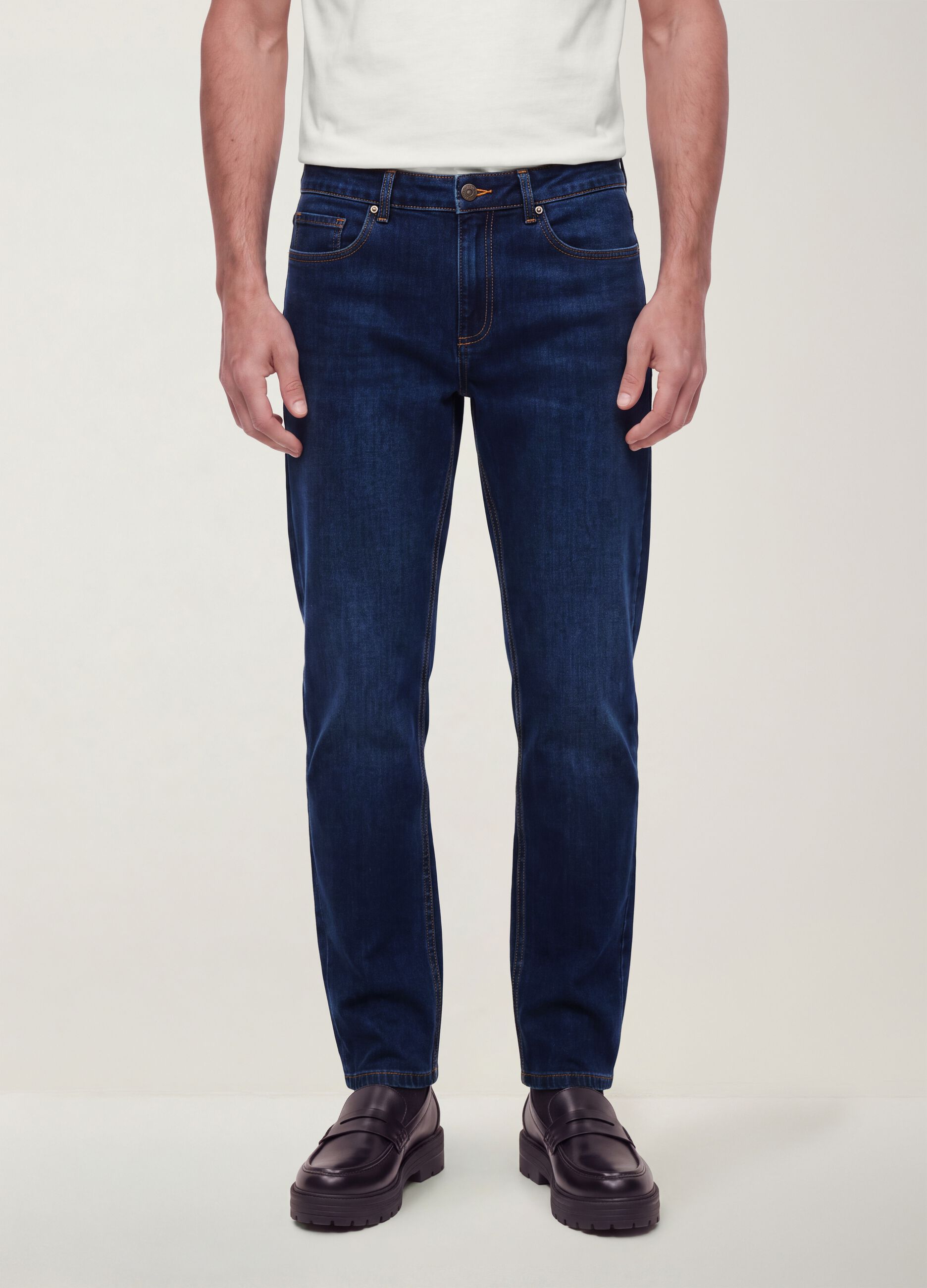 Jean bleu fonc&eacute; slim en m&eacute;lange coton et viscose