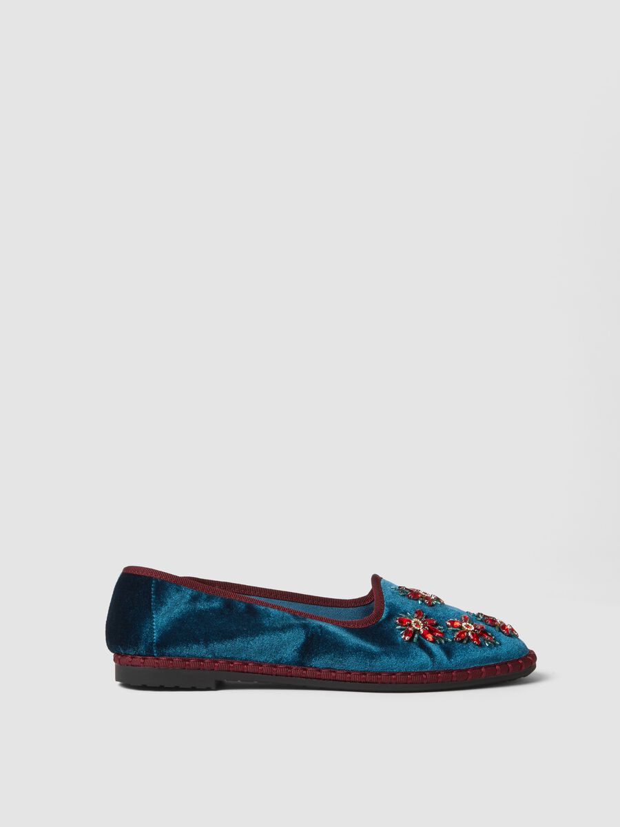 Friulane blu con ricami floreali gioiello_0