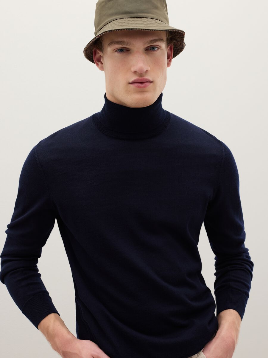 Brown cotton blend hat with reversible design_1