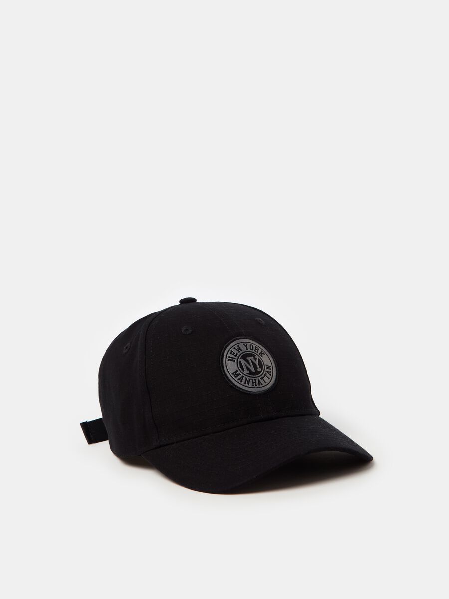 Baseball cap with patch_0