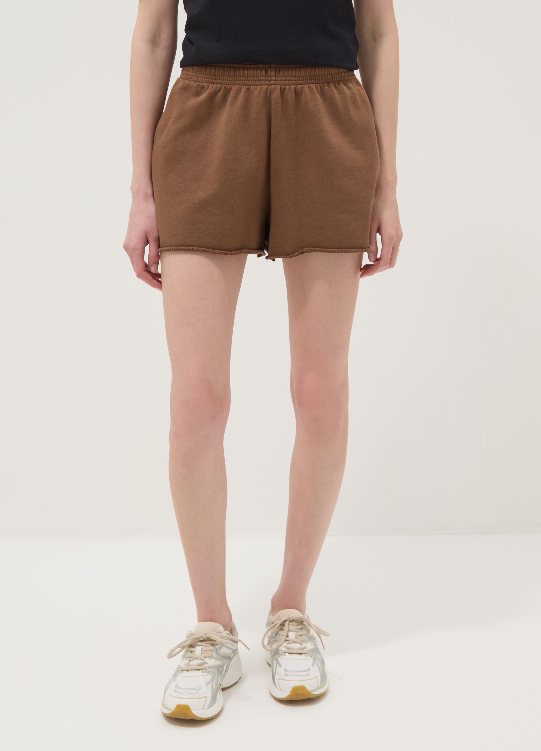 Brown cotton-blend shorts with elasticated waistband