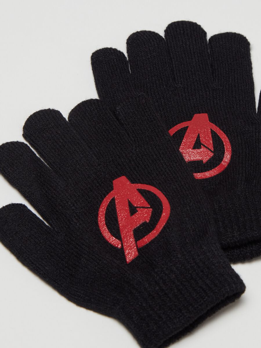 Gloves with Avengers logo print_2