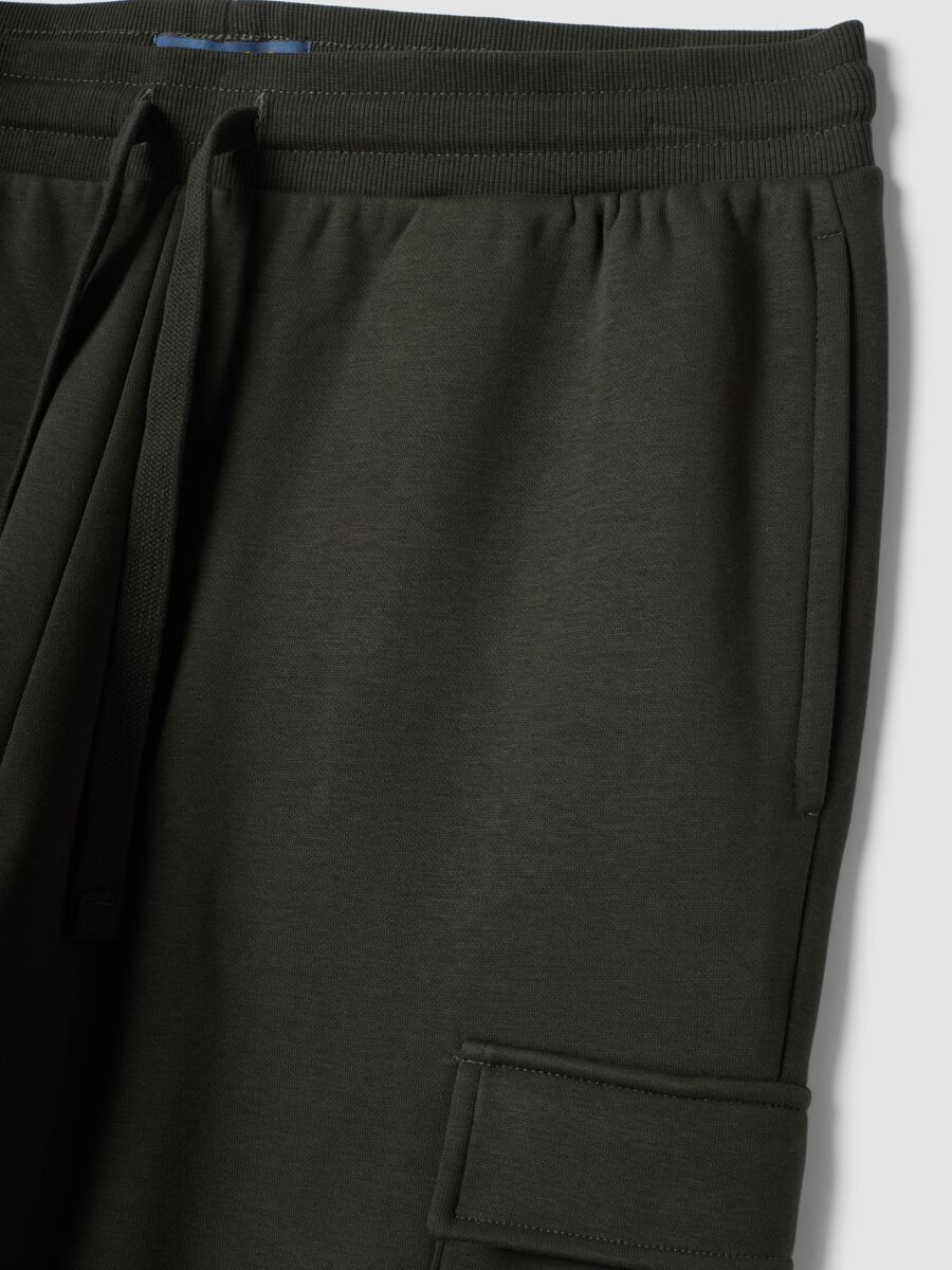 Grey cotton-blend cargo joggers with drawstring, regular fit_1