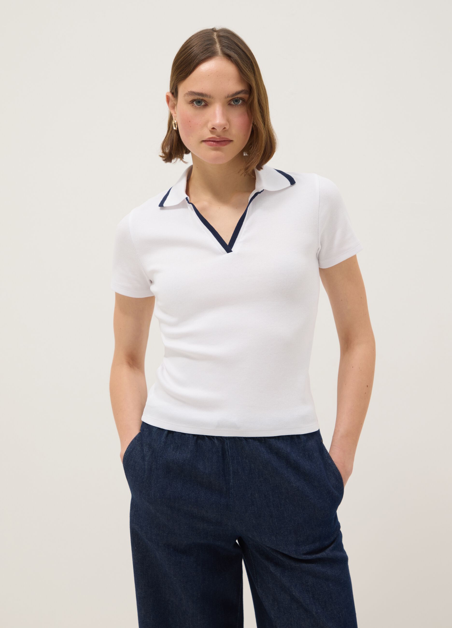 White stretch cotton regular fit polo shirt with contrasting collar