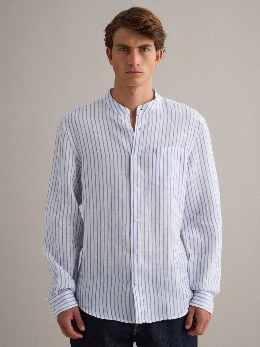 Hellblaues, gestreiftes Hemd aus reinem Leinen mit Stehkragen, Regular Fit_1