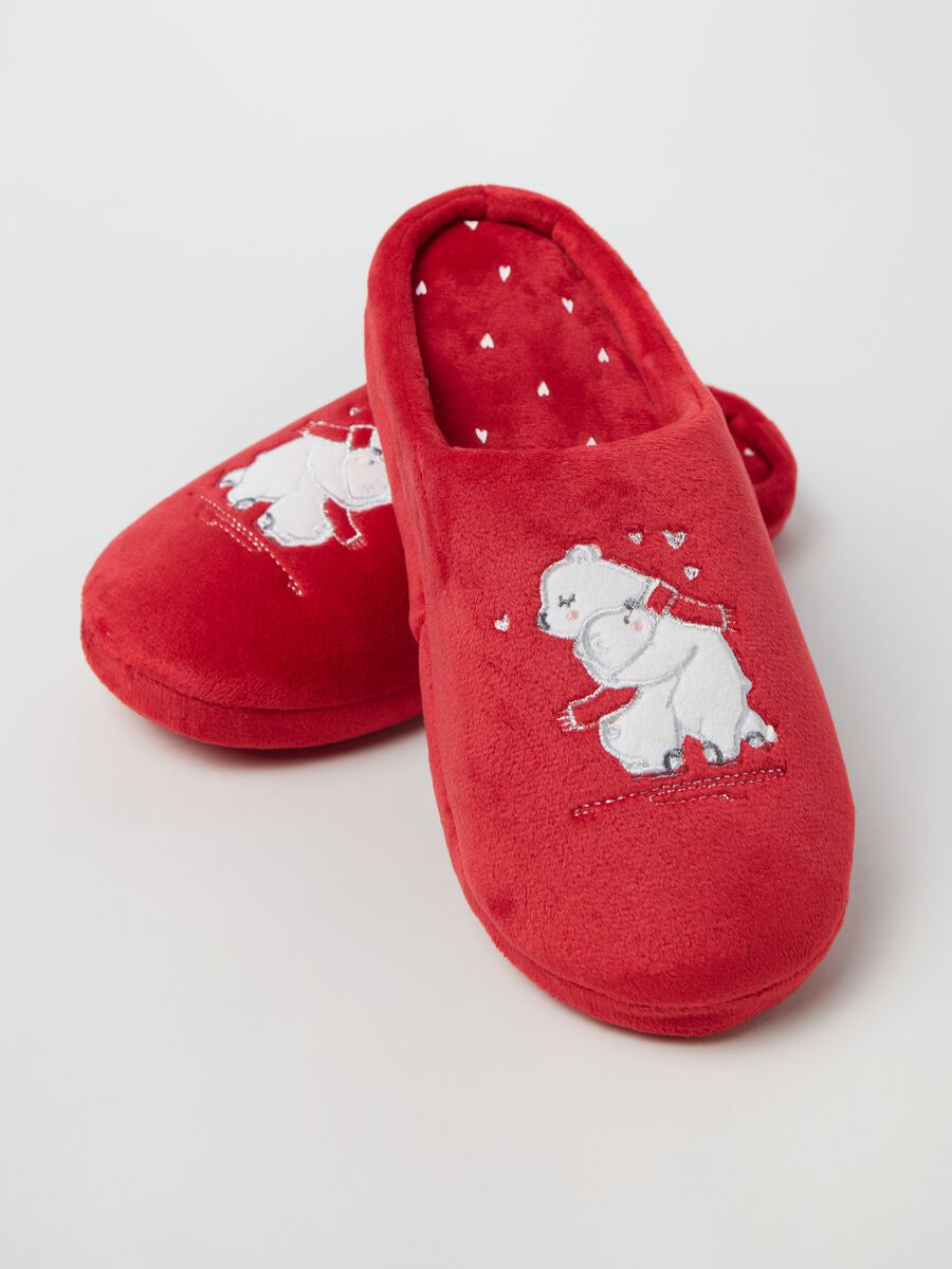 Slippers with embroidered teddy bears_2