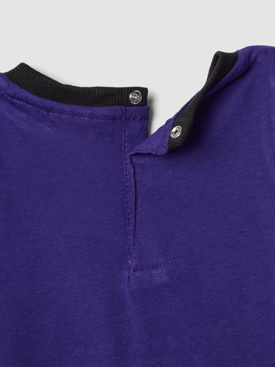 Completo viola in puro cotone con top e shorts per bimbo regular fit_3